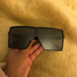 YSL Saint Laurent New Wave SL 183 Betty Small